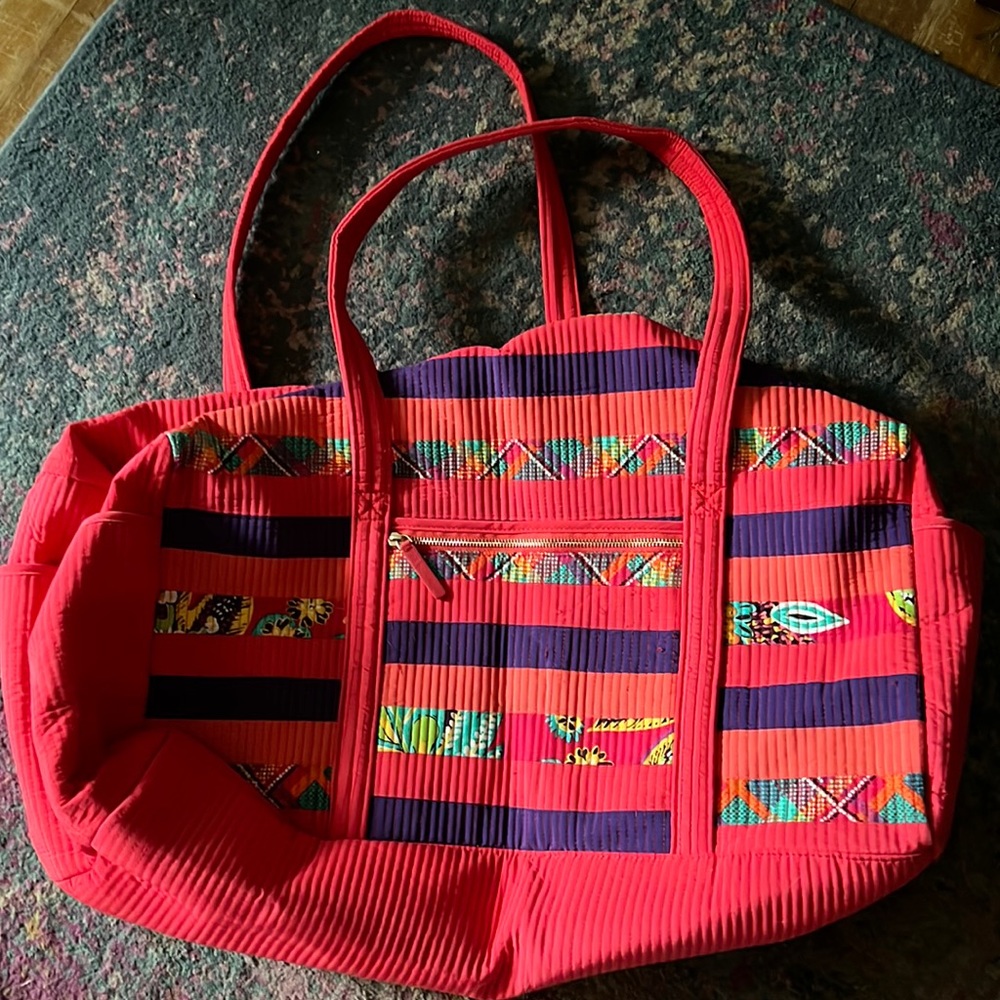 Large travel bag by Vera Bradley! Only used a few times!